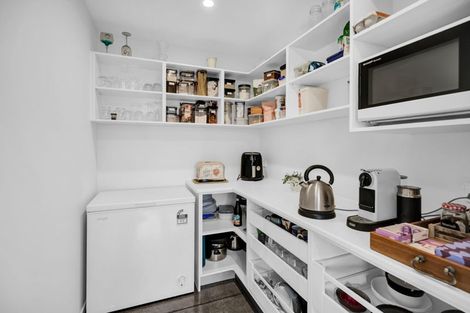 Photo of property in 1/20b Gordon Street, Glen Avon, New Plymouth, 4312