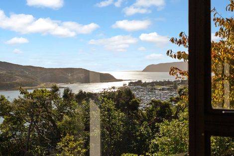 Photo of property in 47 Kiriwai Road, Paremata, Porirua, 5024