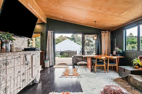 Photo of property in 22 Moana Road, Okitu, Gisborne, 4010