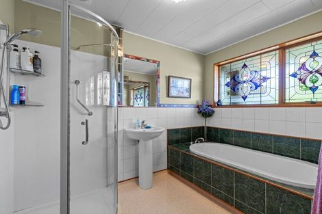Photo of property in 76 Highbury Drive, Levin, 5510