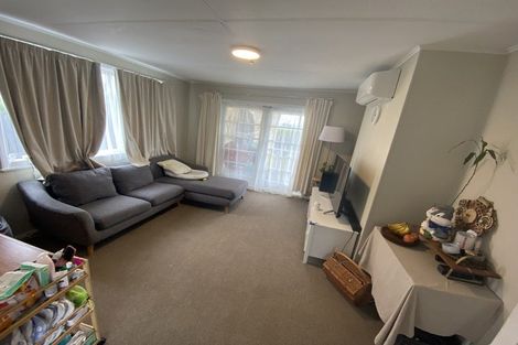 Photo of property in 47 Luckens Road, West Harbour, Auckland, 0618