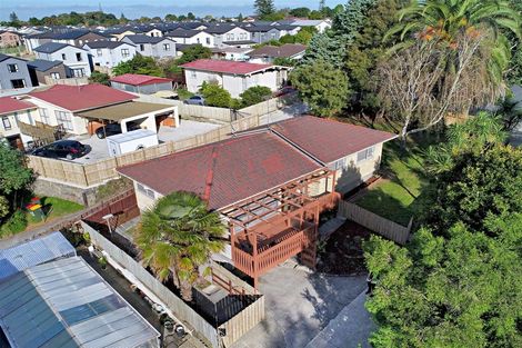 Photo of property in 35 Leaver Place, Weymouth, Auckland, 2103