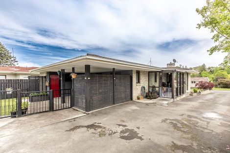 Photo of property in 3 Limbrick Street, Waipawa, 4210