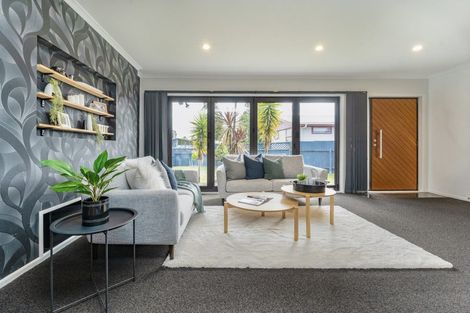Photo of property in 31 Apollo Parade, Milson, Palmerston North, 4414