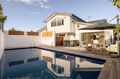 Photo of property in 24 Claremont Terrace, Otumoetai, Tauranga, 3110