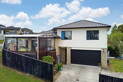 Photo of property in 24 Gordon Stanley Drive, Massey, Auckland, 0614