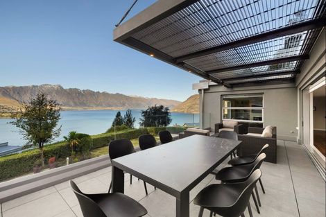 Photo of property in 6 Lordens Place, Fernhill, Queenstown, 9300