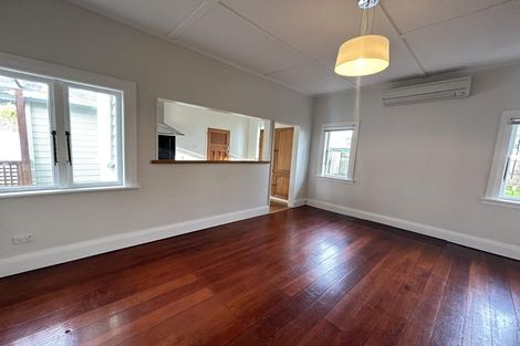 Photo of property in 122 Waiwhetu Road, Waterloo, Lower Hutt, 5011
