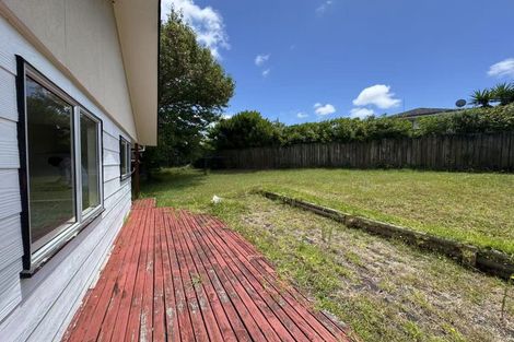 Photo of property in 18 Athena Drive, Totara Vale, Auckland, 0629
