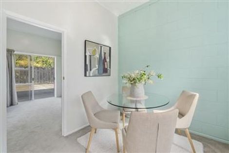 Photo of property in 2/20 Flavia Close, Torbay, Auckland, 0630