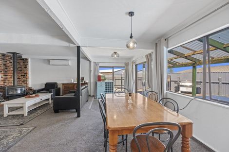 Photo of property in 33 Duckworth Crescent, Greenmeadows, Napier, 4112