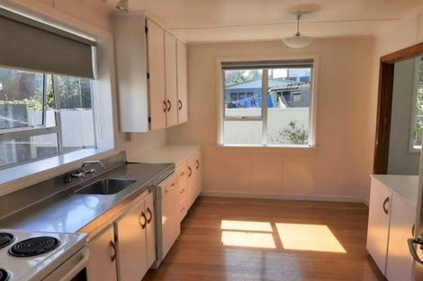 Photo of property in 98 Mangorei Road, Strandon, New Plymouth, 4312