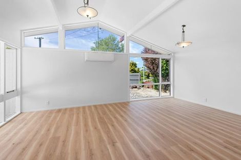 Photo of property in 66 Greendale Avenue, Avonhead, Christchurch, 8042