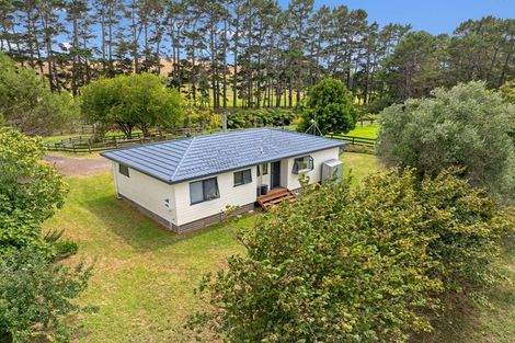 Photo of property in 287 Taurangaruru Road, Karioitahi, Waiuku, 2683