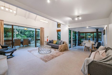 Photo of property in 576c South Titirangi Road, Titirangi, Auckland, 0604