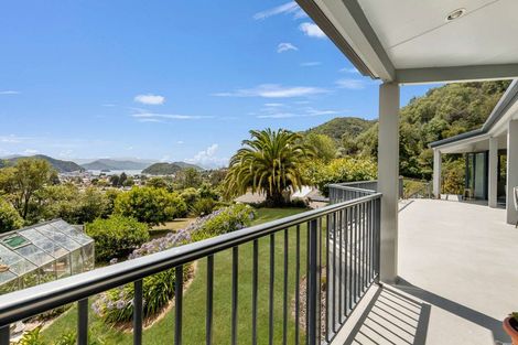 Photo of property in 85 Kent Street, Picton, 7220