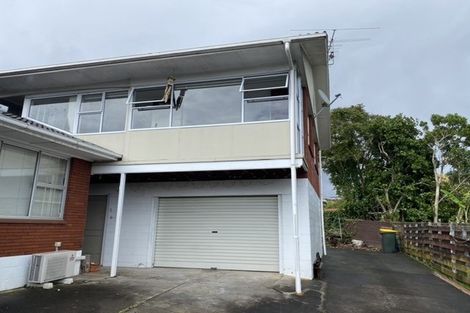 Photo of property in 3/69 Royal View Road, Te Atatu South, Auckland, 0610