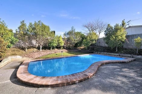 Photo of property in The Haven, 12/120 Beach Haven Road, Beach Haven, Auckland, 0626