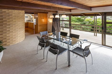Photo of property in 6 Redoubt Road, Goodwood Heights, Auckland, 2105