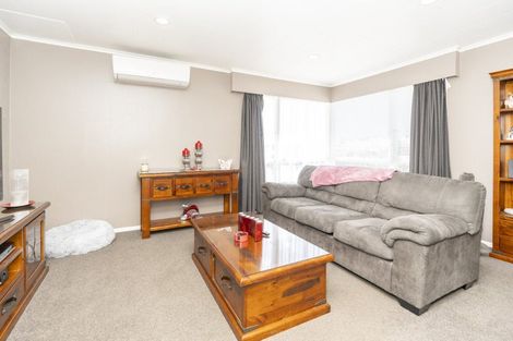 Photo of property in 5 Hamblyn Crescent, Nawton, Hamilton, 3200