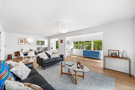 Photo of property in 217 Motutara Road, Muriwai, Waimauku, 0881