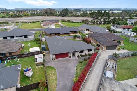 Photo of property in 3 Margaret Place, Waiuku, 2123