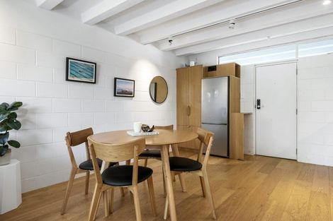 Photo of property in 15/73 Princes Street, Northcote Point, Auckland, 0627