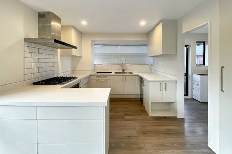 Photo of property in 6 Leslie Street, Upper Riccarton, Christchurch, 8041