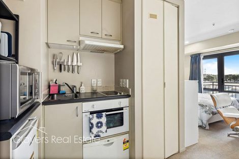 Photo of property in 4q/10 Crown Lynn Place, New Lynn, Auckland, 0600