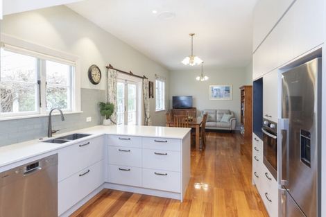 Photo of property in 14 Worsleys Road, Cracroft, Christchurch, 8025