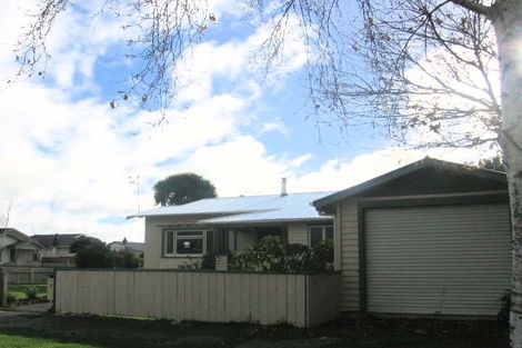 Photo of property in 3 Cuba Street, Takaro, Palmerston North, 4412