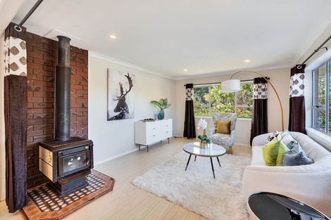 Photo of property in 5 Solar Road, Glen Eden, Auckland, 0602