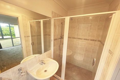 Photo of property in 2 Genesis Place, Flat Bush, Auckland, 2019