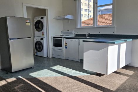 Photo of property in 132 Brougham Street, Mount Victoria, Wellington, 6011