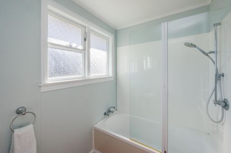 Photo of property in 3 Ilford Place, Awapuni, Palmerston North, 4412