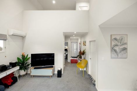 Photo of property in 27u6 Seddon Road, Frankton, Hamilton, 3204
