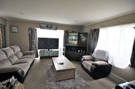 Photo of property in 1 Strathmore Drive, Rototuna, Hamilton, 3210