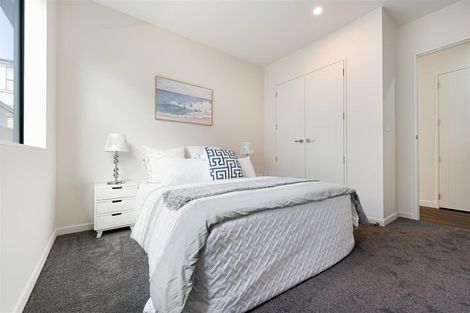 Photo of property in 17 Whakairo Crescent, Gulf Harbour, 0930