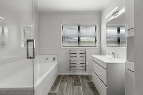 Photo of property in 34a Clare Street, Cambridge, 3434