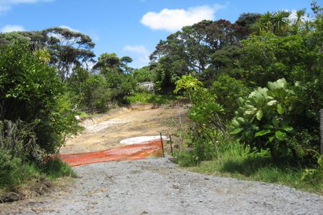 Photo of property in 117 Domain Crescent, Muriwai, 0881