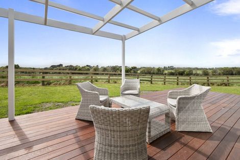 Photo of property in 1121 Parewanui Road, Parewanui, Bulls, 4894