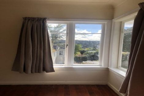 Photo of property in 131 Ocean View Road, Hillcrest, Auckland, 0627