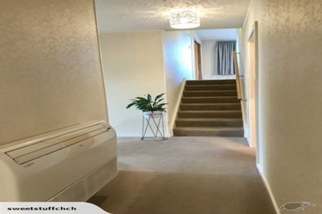 Photo of property in 14 Parkview Place, Avonhead, Christchurch, 8042