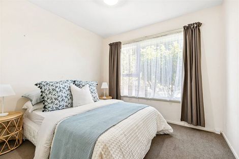 Photo of property in 8 Davidson Crescent, Hornby, Christchurch, 8042