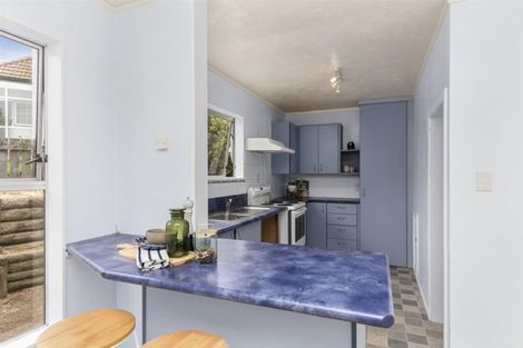 Photo of property in 18 Cambrian Street, Churton Park, Wellington, 6037