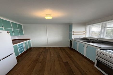 Photo of property in 24 Banks Street, Marfell, New Plymouth, 4310