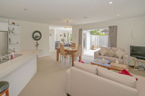 Photo of property in 3 Mermaid Place, Whitianga, 3510