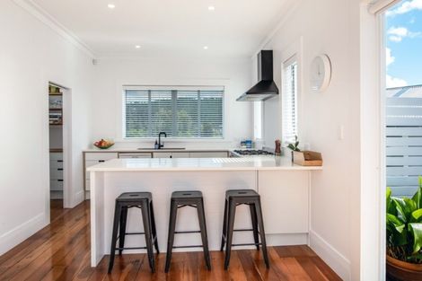 Photo of property in 1 Queen Street, Riverhead, 0820