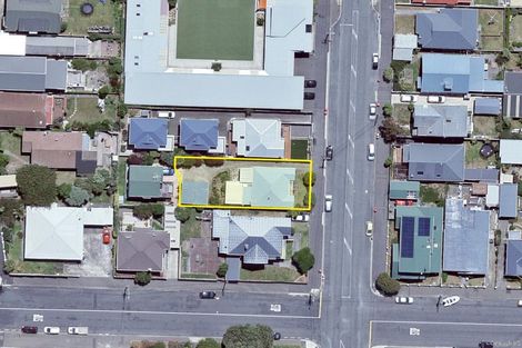 Photo of property in 52 Freyberg Street, Lyall Bay, Wellington, 6022