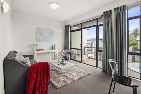 Photo of property in 127/2 Armoy Drive, East Tamaki, Auckland, 2016